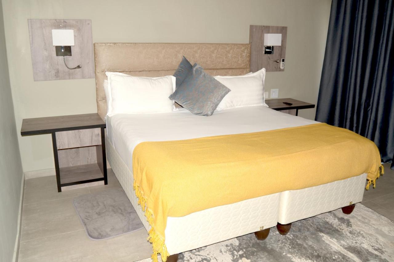 Phudzi Hotel Letlhakane Zewnętrze zdjęcie